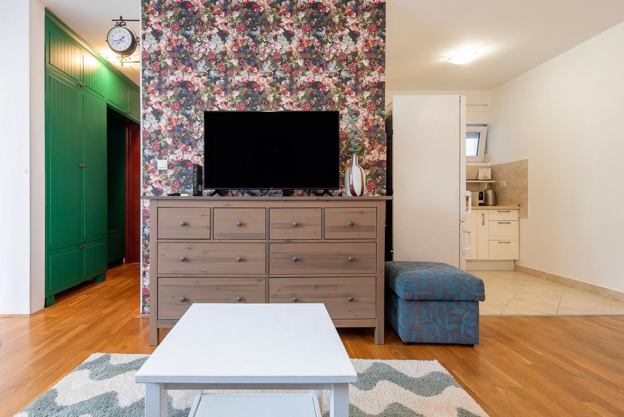 Apartment Modern Living - Sapphire - Private Parking Novi Sad